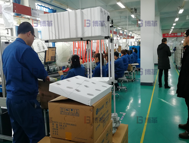 采用雙邊流水線，節(jié)約空間，電子組裝材料水蜘蛛配送。
